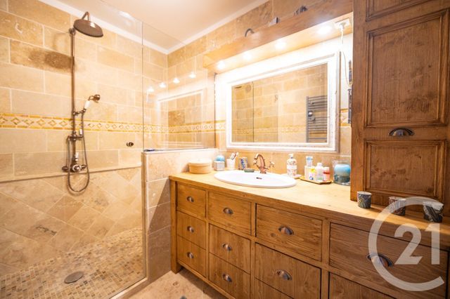 Appartement T3 à vendre - 3 pièces - 72.6 m2 - BORMES LES MIMOSAS - 83 - PROVENCE-ALPES-COTE-D-AZUR - Century 21 Net-Immo Agency