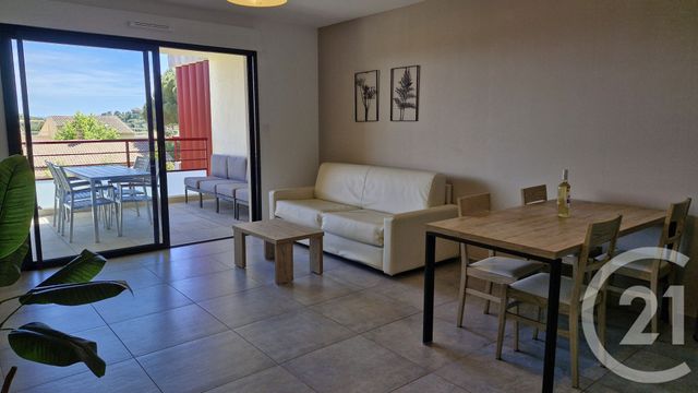 Appartement T3 à vendre - 3 pièces - 63.49 m2 - LE LAVANDOU - 83 - PROVENCE-ALPES-COTE-D-AZUR - Century 21 Net-Immo Agency