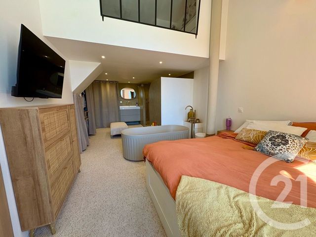 Appartement T3 à vendre - 3 pièces - 92.3 m2 - HYERES - 83 - PROVENCE-ALPES-COTE-D-AZUR - Century 21 Net-Immo Agency