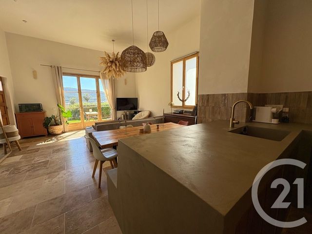 Appartement T3 à vendre - 3 pièces - 92.3 m2 - HYERES - 83 - PROVENCE-ALPES-COTE-D-AZUR - Century 21 Net-Immo Agency