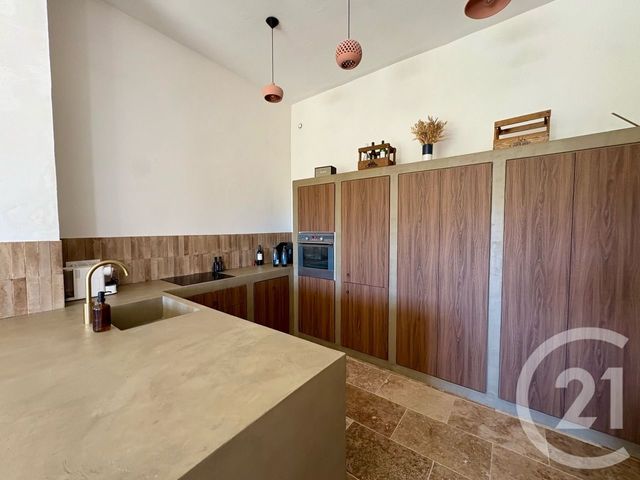 Appartement T3 à vendre - 3 pièces - 92.3 m2 - HYERES - 83 - PROVENCE-ALPES-COTE-D-AZUR - Century 21 Net-Immo Agency