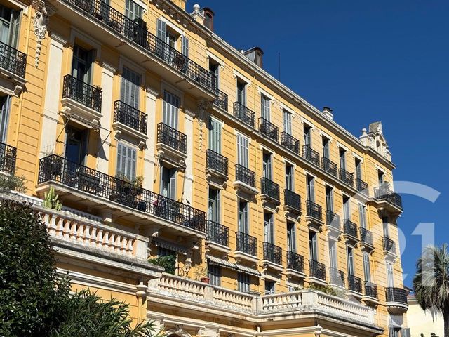 Appartement T3 à vendre - 3 pièces - 92.3 m2 - HYERES - 83 - PROVENCE-ALPES-COTE-D-AZUR - Century 21 Net-Immo Agency
