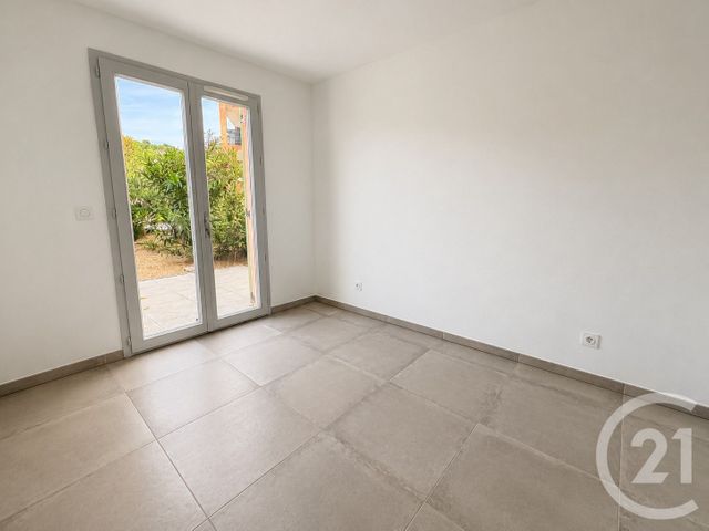 Appartement T3 à vendre - 3 pièces - 62.1 m2 - BORMES LES MIMOSAS - 83 - PROVENCE-ALPES-COTE-D-AZUR - Century 21 Net-Immo Agency