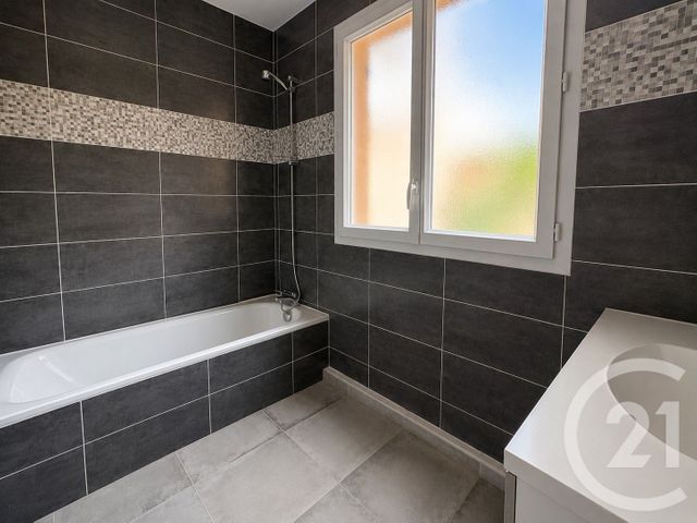 Appartement T3 à vendre - 3 pièces - 62.1 m2 - BORMES LES MIMOSAS - 83 - PROVENCE-ALPES-COTE-D-AZUR - Century 21 Net-Immo Agency