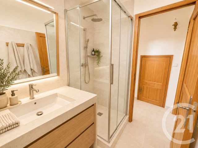 maison à vendre - 5 pièces - 127.0 m2 - BORMES LES MIMOSAS - 83 - PROVENCE-ALPES-COTE-D-AZUR - Century 21 Net-Immo Agency