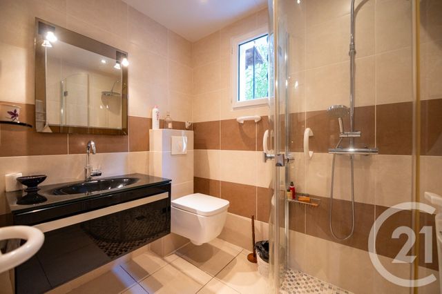 maison à vendre - 8 pièces - 302.51 m2 - LE LAVANDOU - 83 - PROVENCE-ALPES-COTE-D-AZUR - Century 21 Net-Immo Agency