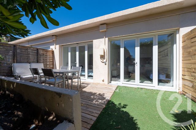 Appartement T2 à vendre - 2 pièces - 34.24 m2 - LE LAVANDOU - 83 - PROVENCE-ALPES-COTE-D-AZUR - Century 21 Net-Immo Agency