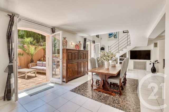 maison à vendre - 6 pièces - 204.0 m2 - HYERES - 83 - PROVENCE-ALPES-COTE-D-AZUR - Century 21 Net-Immo Agency