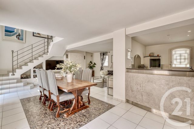 maison à vendre - 6 pièces - 204.0 m2 - HYERES - 83 - PROVENCE-ALPES-COTE-D-AZUR - Century 21 Net-Immo Agency