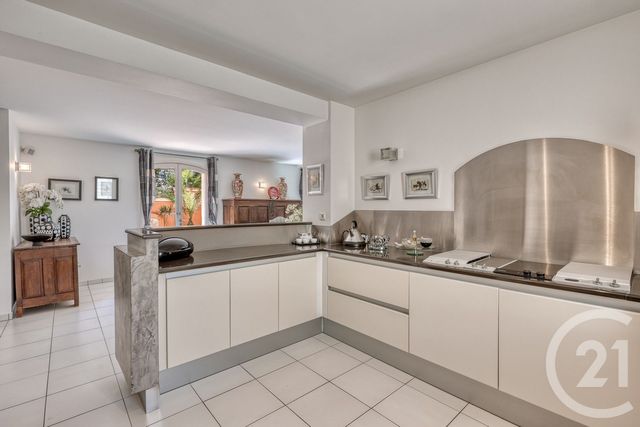 maison à vendre - 6 pièces - 204.0 m2 - HYERES - 83 - PROVENCE-ALPES-COTE-D-AZUR - Century 21 Net-Immo Agency