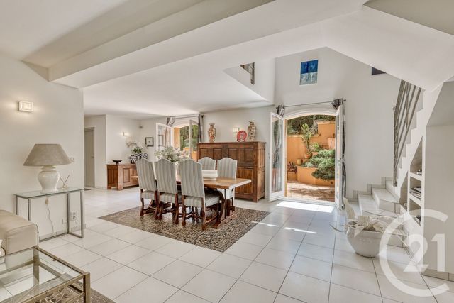 maison à vendre - 6 pièces - 204.0 m2 - HYERES - 83 - PROVENCE-ALPES-COTE-D-AZUR - Century 21 Net-Immo Agency