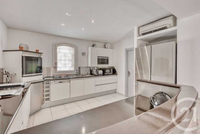 maison à vendre - 6 pièces - 204.0 m2 - HYERES - 83 - PROVENCE-ALPES-COTE-D-AZUR - Century 21 Net-Immo Agency