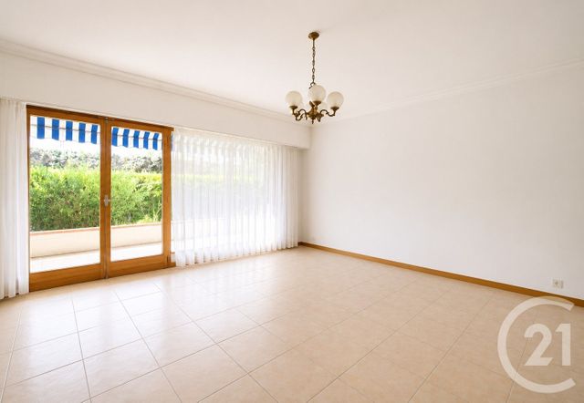 Appartement T3 à vendre - 3 pièces - 68.75 m2 - HYERES - 83 - PROVENCE-ALPES-COTE-D-AZUR - Century 21 Net-Immo Agency