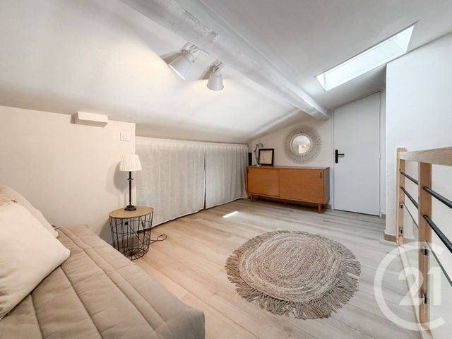 Appartement Duplex à vendre - 4 pièces - 48.0 m2 - LE LAVANDOU - 83 - PROVENCE-ALPES-COTE-D-AZUR - Century 21 Net-Immo Agency