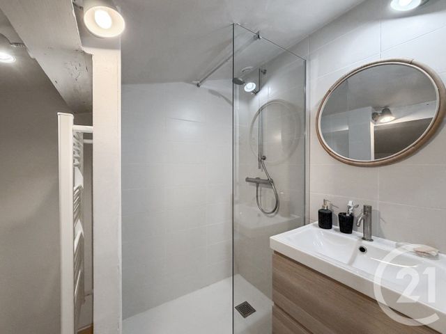 Appartement Duplex à vendre - 4 pièces - 48.0 m2 - LE LAVANDOU - 83 - PROVENCE-ALPES-COTE-D-AZUR - Century 21 Net-Immo Agency
