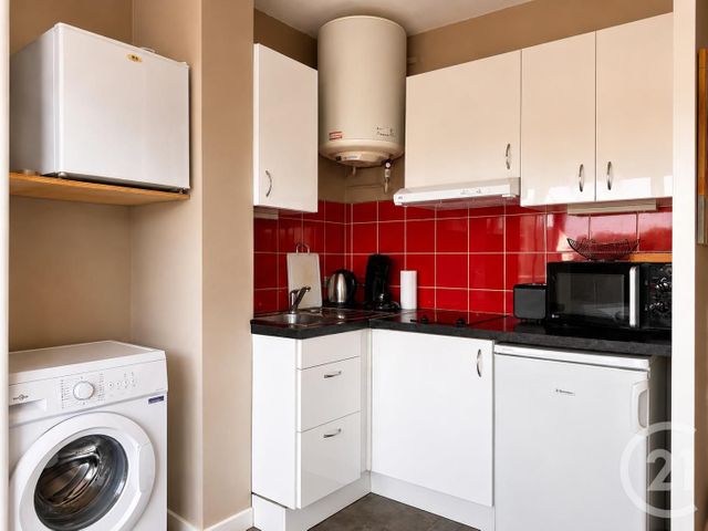 Appartement Studio Cabine à vendre - 1 pièce - 25.42 m2 - LE LAVANDOU - 83 - PROVENCE-ALPES-COTE-D-AZUR - Century 21 Net-Immo Agency