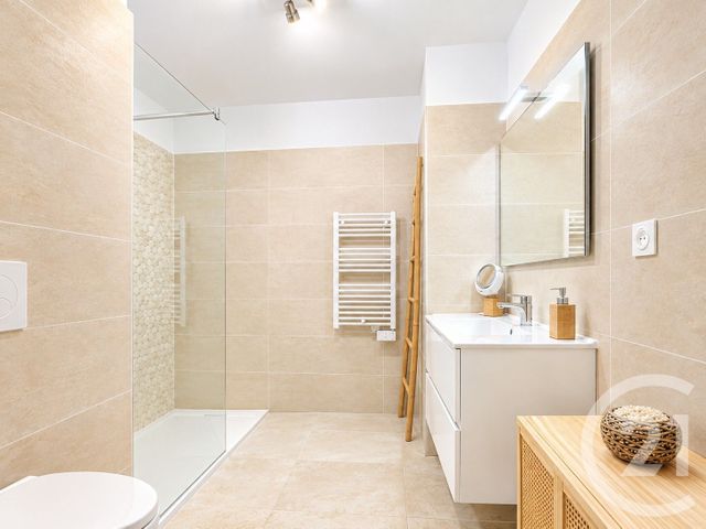 Appartement T2 à vendre - 2 pièces - 38.2 m2 - BORMES LES MIMOSAS - 83 - PROVENCE-ALPES-COTE-D-AZUR - Century 21 Net-Immo Agency
