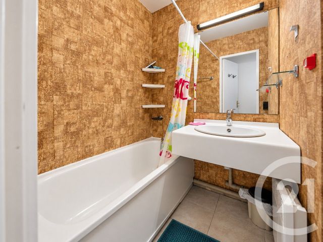 Appartement T2 à vendre - 2 pièces - 29.79 m2 - BORMES LES MIMOSAS - 83 - PROVENCE-ALPES-COTE-D-AZUR - Century 21 Net-Immo Agency
