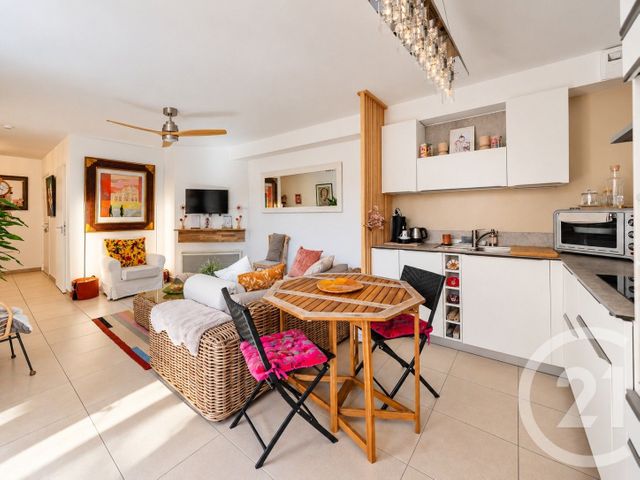 Appartement T3 à vendre - 3 pièces - 61.03 m2 - BORMES LES MIMOSAS - 83 - PROVENCE-ALPES-COTE-D-AZUR - Century 21 Net-Immo Agency