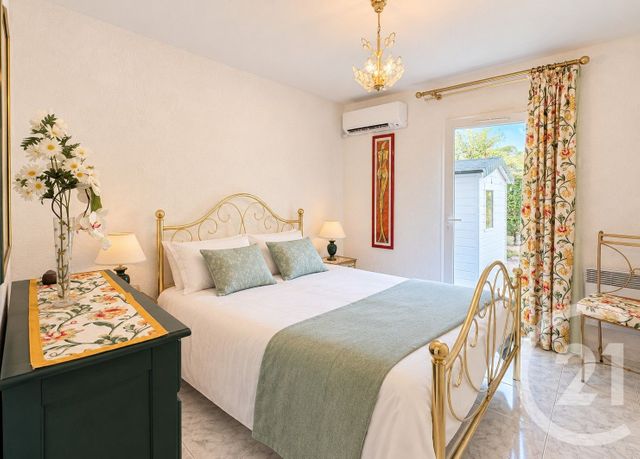 Appartement T3 à vendre - 3 pièces - 65.21 m2 - LE LAVANDOU - 83 - PROVENCE-ALPES-COTE-D-AZUR - Century 21 Net-Immo Agency
