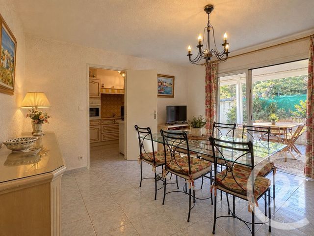 Appartement T3 à vendre - 3 pièces - 65.21 m2 - LE LAVANDOU - 83 - PROVENCE-ALPES-COTE-D-AZUR - Century 21 Net-Immo Agency