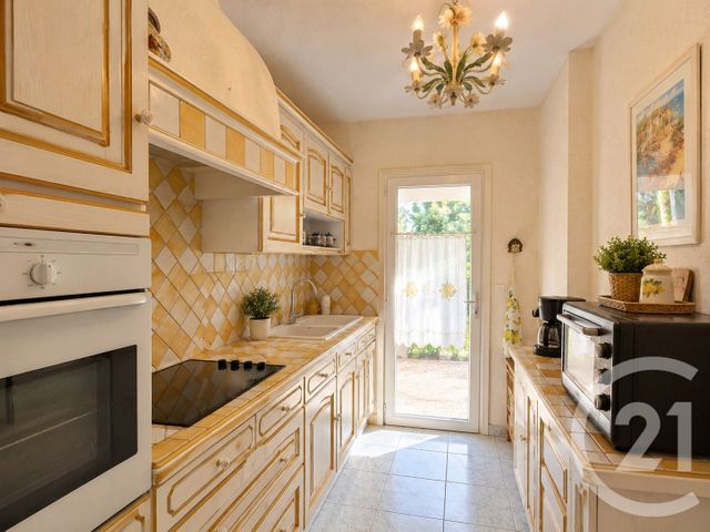 Appartement T3 à vendre - 3 pièces - 65.21 m2 - LE LAVANDOU - 83 - PROVENCE-ALPES-COTE-D-AZUR - Century 21 Net-Immo Agency