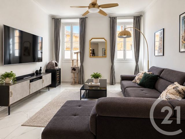 Appartement T3 à vendre - 3 pièces - 66.74 m2 - HYERES - 83 - PROVENCE-ALPES-COTE-D-AZUR - Century 21 Net-Immo Agency