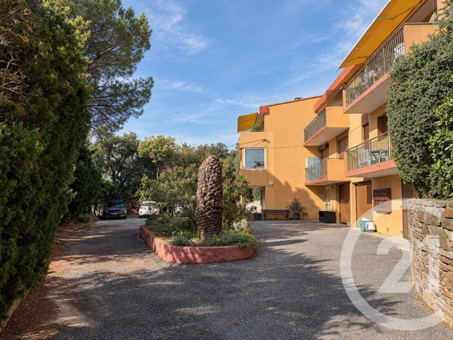 Appartement F2 à vendre LE LAVANDOU
