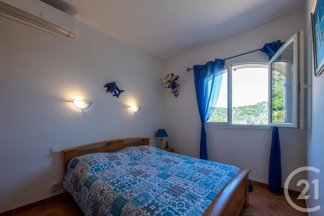 Afficher la photo en grand maison à vendre - 7 pièces - 152.37 m2 - LE LAVANDOU - 83 - PROVENCE-ALPES-COTE-D-AZUR - Century 21 Net-Immo Agency