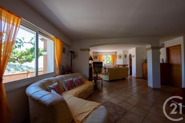 Afficher la photo en grand maison à vendre - 7 pièces - 152.37 m2 - LE LAVANDOU - 83 - PROVENCE-ALPES-COTE-D-AZUR - Century 21 Net-Immo Agency