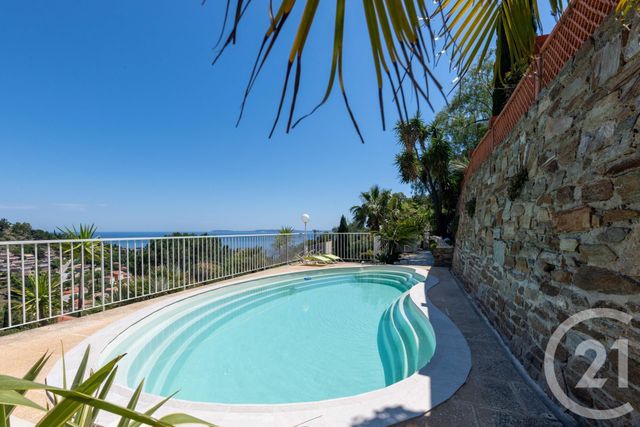 Afficher la photo en grand maison à vendre - 7 pièces - 152.37 m2 - LE LAVANDOU - 83 - PROVENCE-ALPES-COTE-D-AZUR - Century 21 Net-Immo Agency
