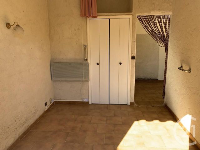 maison à vendre - 2 pièces - 26.71 m2 - LE LAVANDOU - 83 - PROVENCE-ALPES-COTE-D-AZUR - Century 21 Net-Immo Agency maison à vendre - 2 pièces - 26.71 m2 - LE LAVANDOU - 83 - PROVENCE-ALPES-COTE-D-AZUR - Century 21 Net-Immo Agency