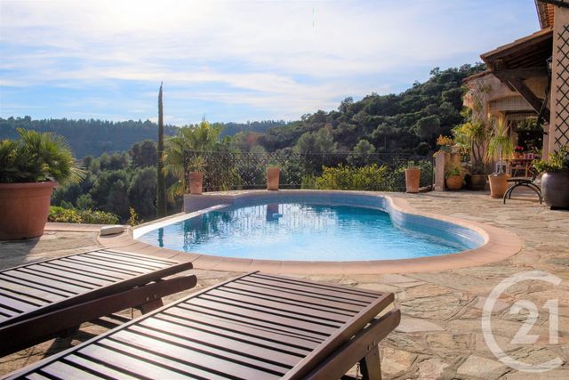 Afficher la photo en grand maison à vendre - 4 pièces - 125.0 m2 - LE LAVANDOU - 83 - PROVENCE-ALPES-COTE-D-AZUR - Century 21 Net-Immo Agency