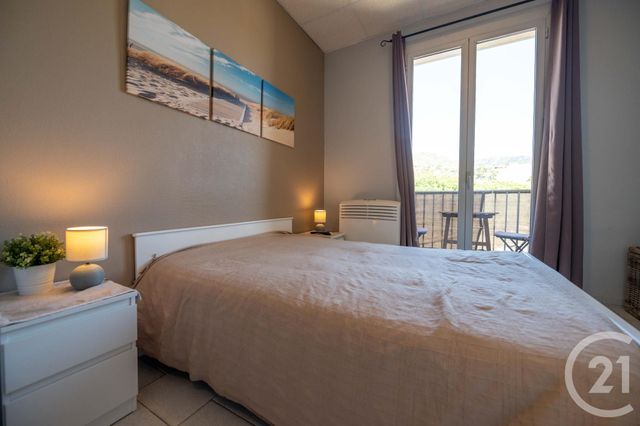 Afficher la photo en grand Appartement F3 à vendre - 3 pièces - 55.0 m2 - LE LAVANDOU - 83 - PROVENCE-ALPES-COTE-D-AZUR - Century 21 Net-Immo Agency