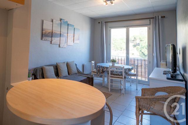 Afficher la photo en grand Appartement F3 à vendre - 3 pièces - 55.0 m2 - LE LAVANDOU - 83 - PROVENCE-ALPES-COTE-D-AZUR - Century 21 Net-Immo Agency