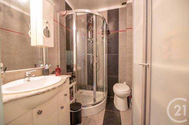 Afficher la photo en grand Appartement T2 à vendre - 2 pièces - 41.13 m2 - LE LAVANDOU - 83 - PROVENCE-ALPES-COTE-D-AZUR - Century 21 Net-Immo Agency