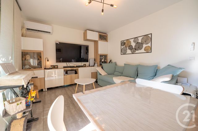 Afficher la photo en grand Appartement T2 à vendre - 2 pièces - 41.13 m2 - LE LAVANDOU - 83 - PROVENCE-ALPES-COTE-D-AZUR - Century 21 Net-Immo Agency