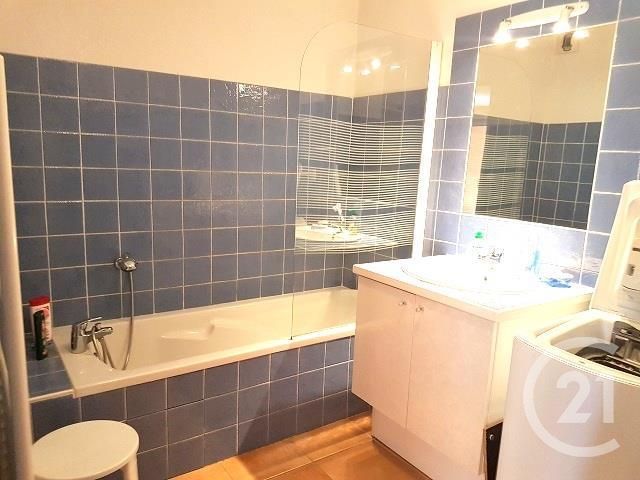 Afficher la photo en grand Appartement F3 à vendre - 3 pièces - 51.0 m2 - BORMES LES MIMOSAS - 83 - PROVENCE-ALPES-COTE-D-AZUR - Century 21 Net-Immo Agency