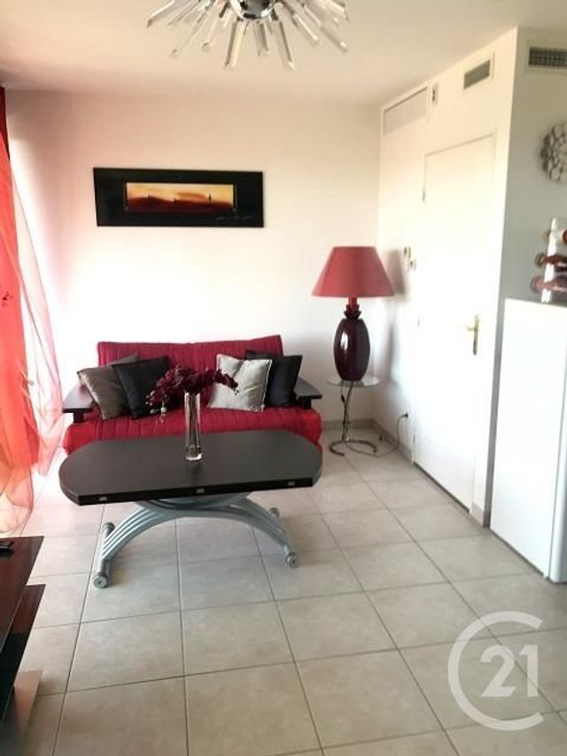 Afficher la photo en grand Appartement F1 à vendre - 1 pièce - 38.0 m2 - BORMES LES MIMOSAS - 83 - PROVENCE-ALPES-COTE-D-AZUR - Century 21 Net-Immo Agency