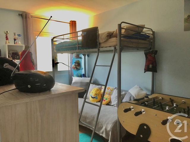 Afficher la photo en grand Appartement T4 à vendre - 4 pièces - 78.76 m2 - LE LAVANDOU - 83 - PROVENCE-ALPES-COTE-D-AZUR - Century 21 Net-Immo Agency