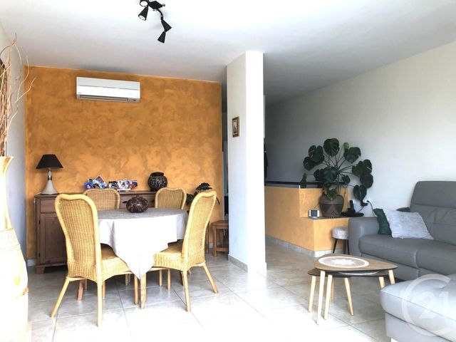 Afficher la photo en grand Appartement T4 à vendre - 4 pièces - 78.76 m2 - LE LAVANDOU - 83 - PROVENCE-ALPES-COTE-D-AZUR - Century 21 Net-Immo Agency