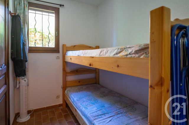Studio Cabine à vendre - 1 pièce - 25.0 m2 - LE LAVANDOU - 83 - PROVENCE-ALPES-COTE-D-AZUR - Century 21 Net-Immo Agency Studio Cabine à vendre - 1 pièce - 25.0 m2 - LE LAVANDOU - 83 - PROVENCE-ALPES-COTE-D-AZUR - Century 21 Net-Immo Agency
