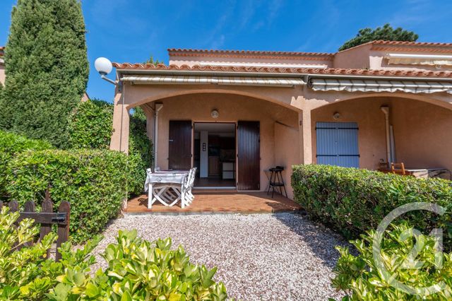 Studio Cabine à vendre - 1 pièce - 25.0 m2 - LE LAVANDOU - 83 - PROVENCE-ALPES-COTE-D-AZUR - Century 21 Net-Immo Agency Studio Cabine à vendre - 1 pièce - 25.0 m2 - LE LAVANDOU - 83 - PROVENCE-ALPES-COTE-D-AZUR - Century 21 Net-Immo Agency