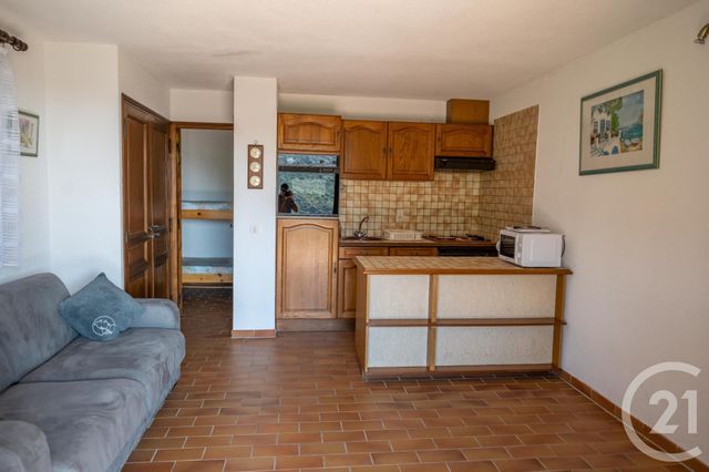 Studio Cabine à vendre - 1 pièce - 25.0 m2 - LE LAVANDOU - 83 - PROVENCE-ALPES-COTE-D-AZUR - Century 21 Net-Immo Agency Studio Cabine à vendre - 1 pièce - 25.0 m2 - LE LAVANDOU - 83 - PROVENCE-ALPES-COTE-D-AZUR - Century 21 Net-Immo Agency
