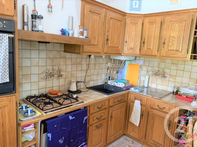 appartement à vendre - 3 pièces - 56.0 m2 - LE LAVANDOU - 83 - PROVENCE-ALPES-COTE-D-AZUR - Century 21 Net-Immo Agency appartement à vendre - 3 pièces - 56.0 m2 - LE LAVANDOU - 83 - PROVENCE-ALPES-COTE-D-AZUR - Century 21 Net-Immo Agency