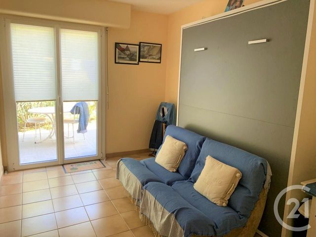 appartement à vendre - 3 pièces - 56.0 m2 - LE LAVANDOU - 83 - PROVENCE-ALPES-COTE-D-AZUR - Century 21 Net-Immo Agency appartement à vendre - 3 pièces - 56.0 m2 - LE LAVANDOU - 83 - PROVENCE-ALPES-COTE-D-AZUR - Century 21 Net-Immo Agency