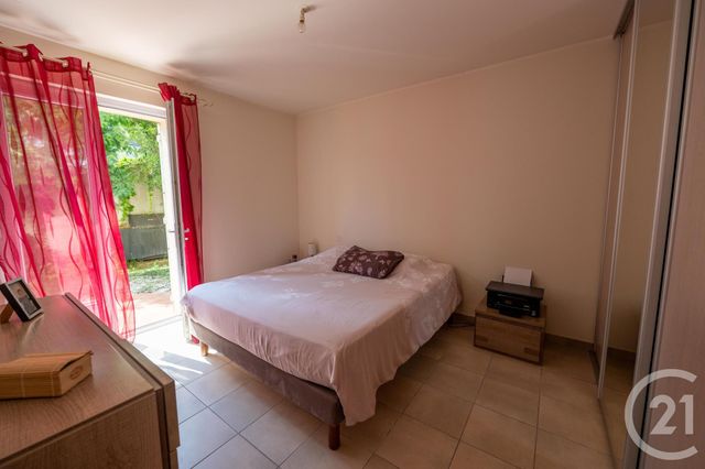 Afficher la photo en grand Appartement F3 à vendre - 3 pièces - 65.0 m2 - BORMES LES MIMOSAS - 83 - PROVENCE-ALPES-COTE-D-AZUR - Century 21 Net-Immo Agency
