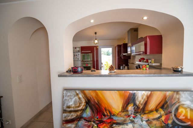 Afficher la photo en grand Appartement F3 à vendre - 3 pièces - 65.0 m2 - BORMES LES MIMOSAS - 83 - PROVENCE-ALPES-COTE-D-AZUR - Century 21 Net-Immo Agency