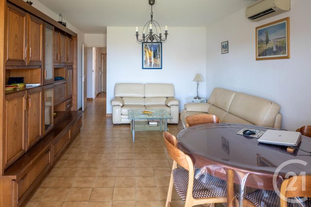 Afficher la photo en grand Appartement F3 à vendre - 3 pièces - 58.37 m2 - LE LAVANDOU - 83 - PROVENCE-ALPES-COTE-D-AZUR - Century 21 Net-Immo Agency