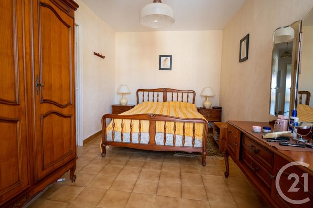 Afficher la photo en grand Appartement F3 à vendre - 3 pièces - 58.37 m2 - LE LAVANDOU - 83 - PROVENCE-ALPES-COTE-D-AZUR - Century 21 Net-Immo Agency
